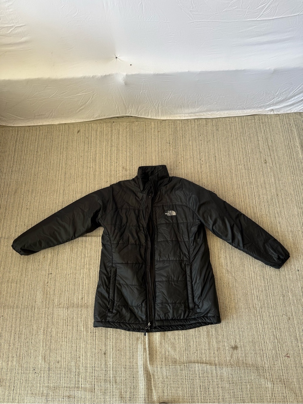 THE NORTH FACE Women's Puffer Jacket Size XL In Black